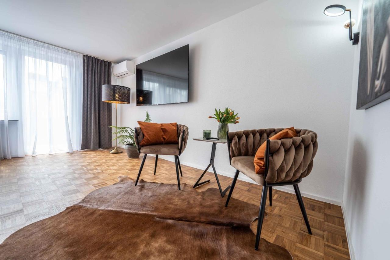 City Wohnung Fn L 5 Klimatisiert Mit Balkon Und Kueche FDH Eksteriør bilde