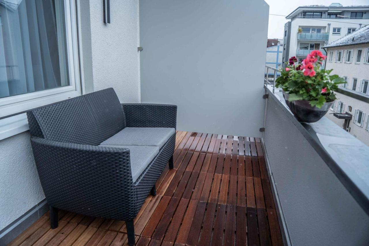 City Wohnung Fn L 5 Klimatisiert Mit Balkon Und Kueche FDH Eksteriør bilde